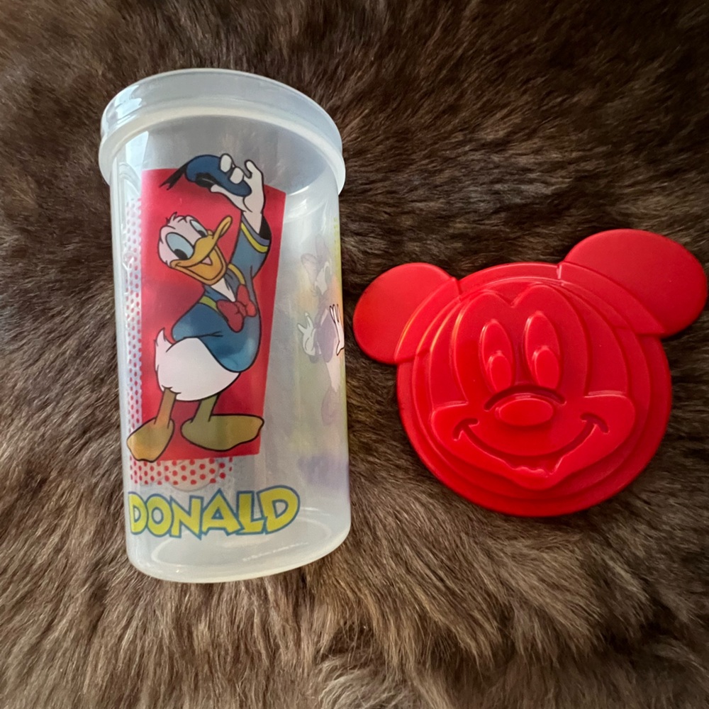Rare Vintage Tupperware Disney Mickey Tumbler with Lid – NEW (2002–2005) - Picture 2 of 9